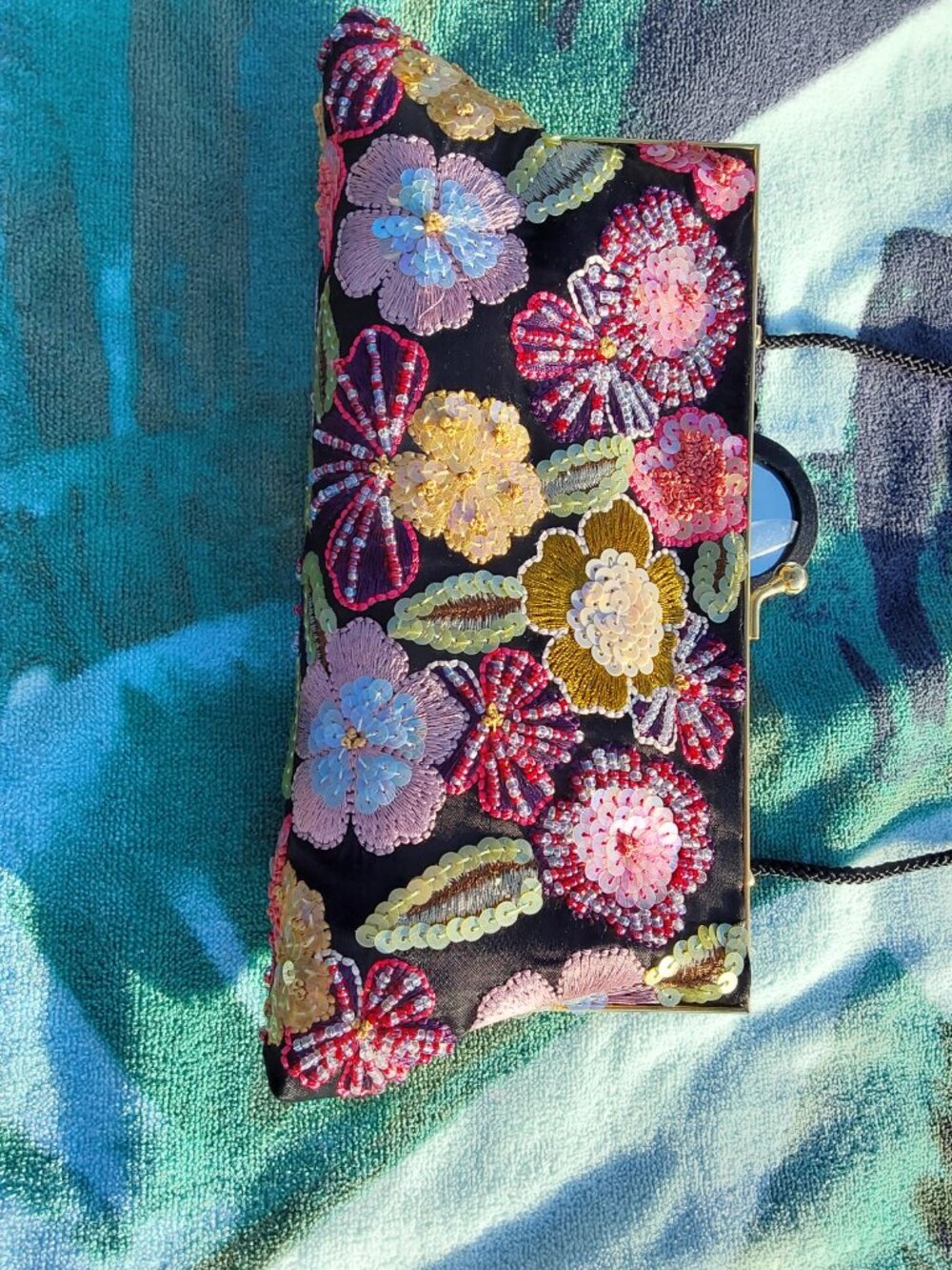 Vintage Valerie Stevens Evening Bag Black with Beautiful sequin flowers GORGEOUS - Picture 9 of 16